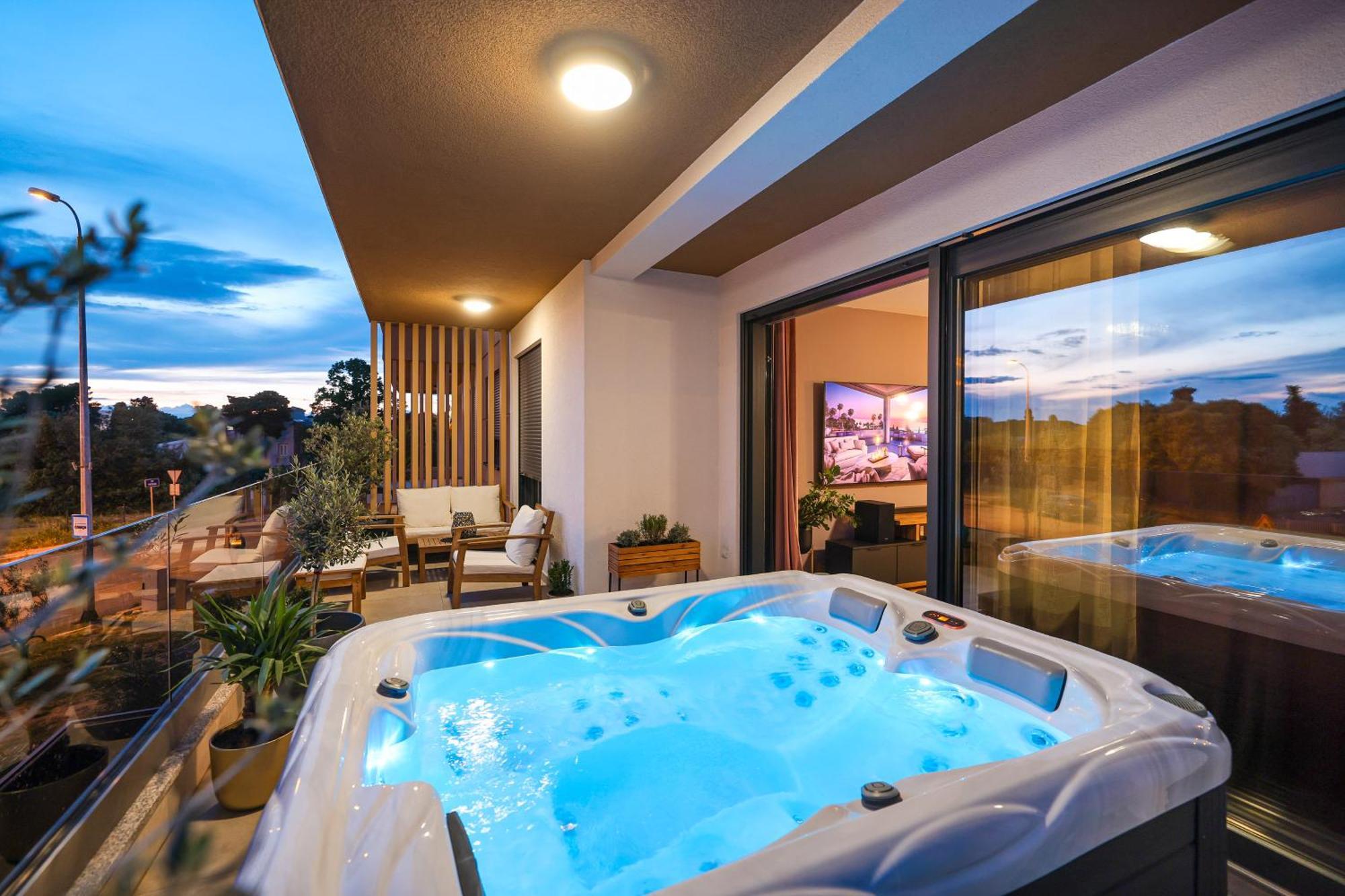 Luma Luxury Apartment With Jacuzzi زادار المظهر الخارجي الصورة