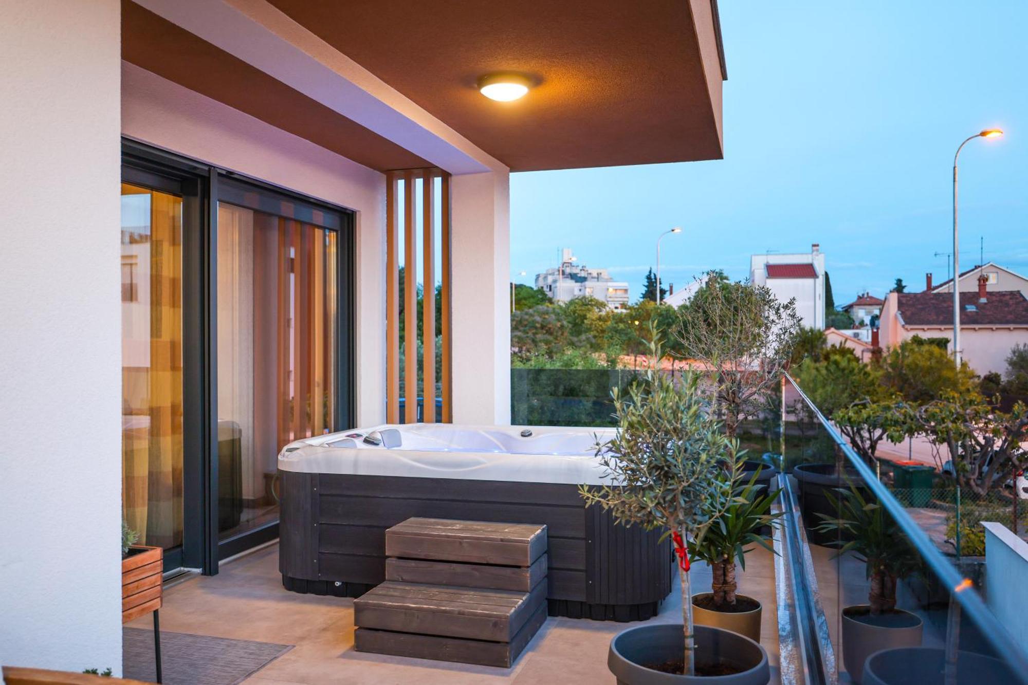 Luma Luxury Apartment With Jacuzzi زادار المظهر الخارجي الصورة