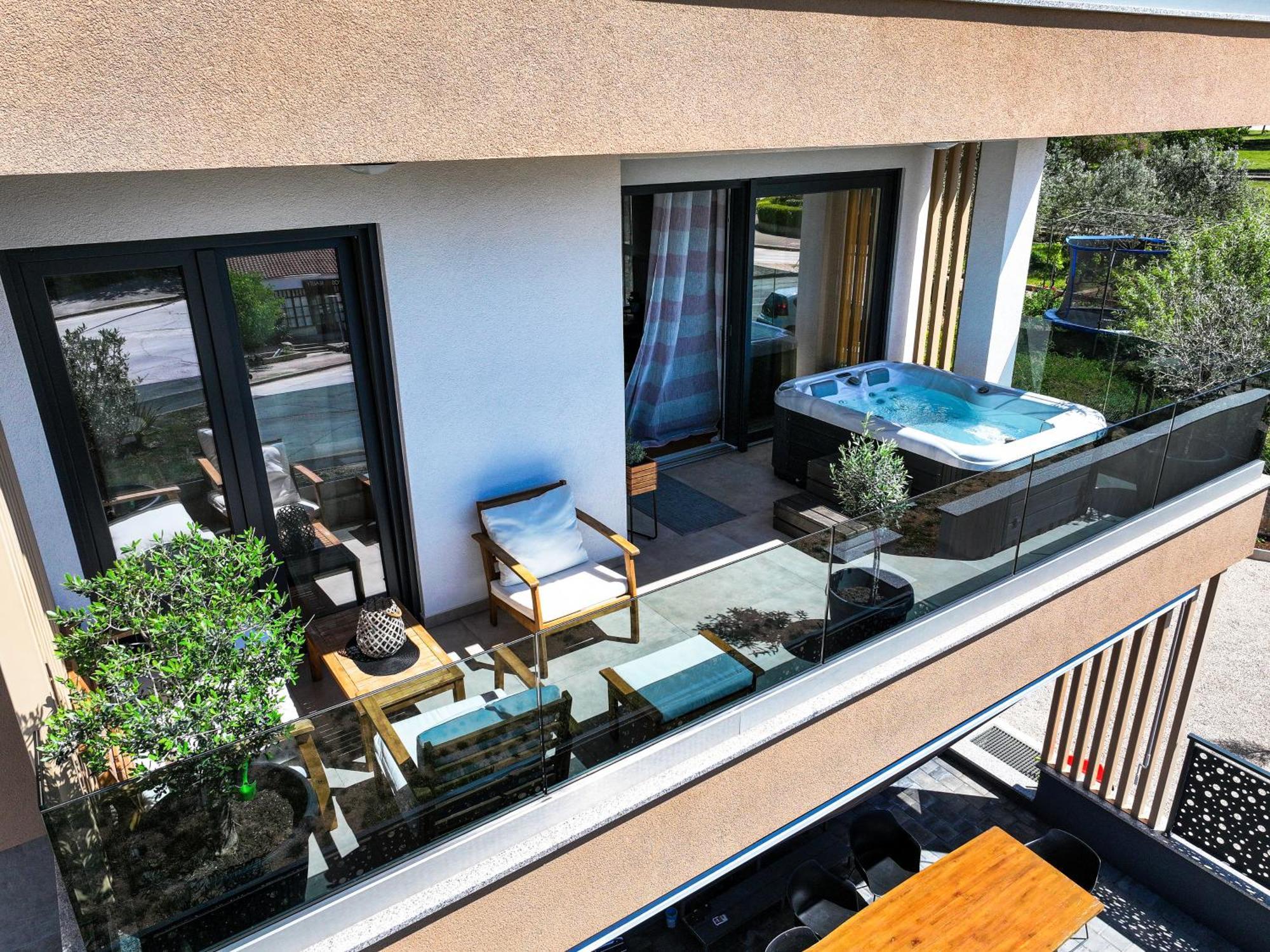 Luma Luxury Apartment With Jacuzzi زادار المظهر الخارجي الصورة