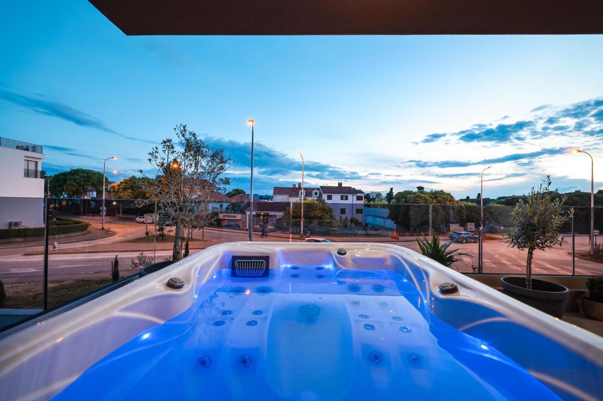 Luma Luxury Apartment With Jacuzzi زادار المظهر الخارجي الصورة