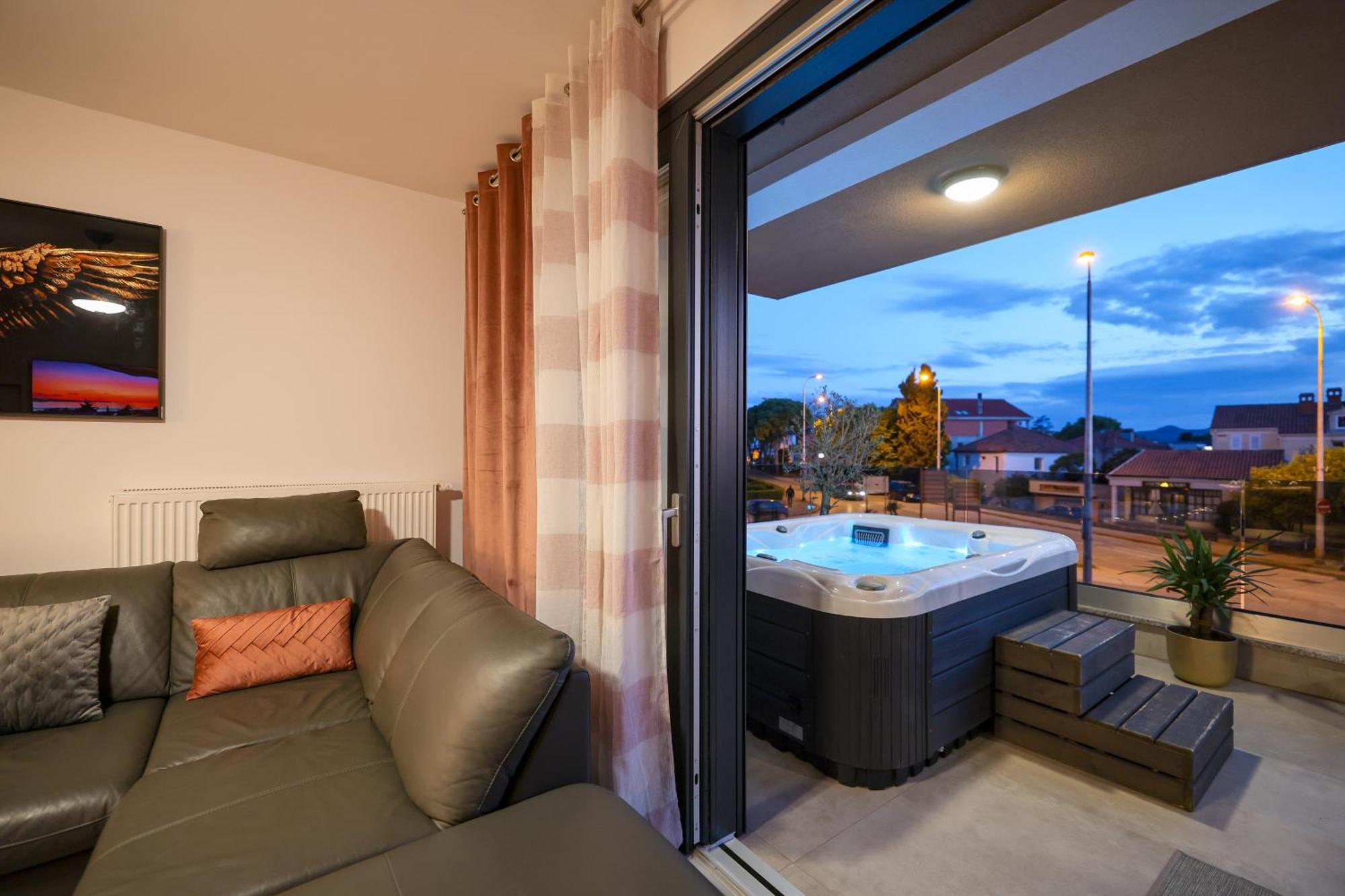 Luma Luxury Apartment With Jacuzzi زادار المظهر الخارجي الصورة